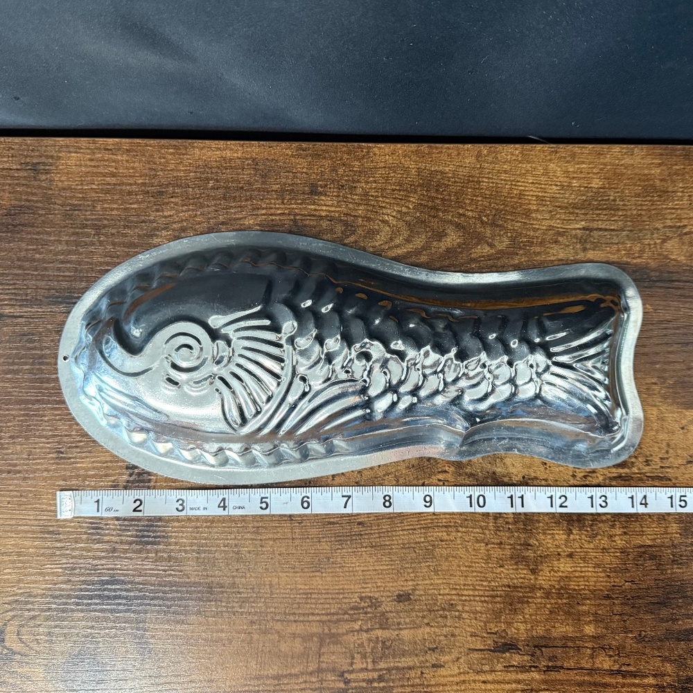 Fish Jello Mold Wall Decoration/Art - Picture 4 of 13